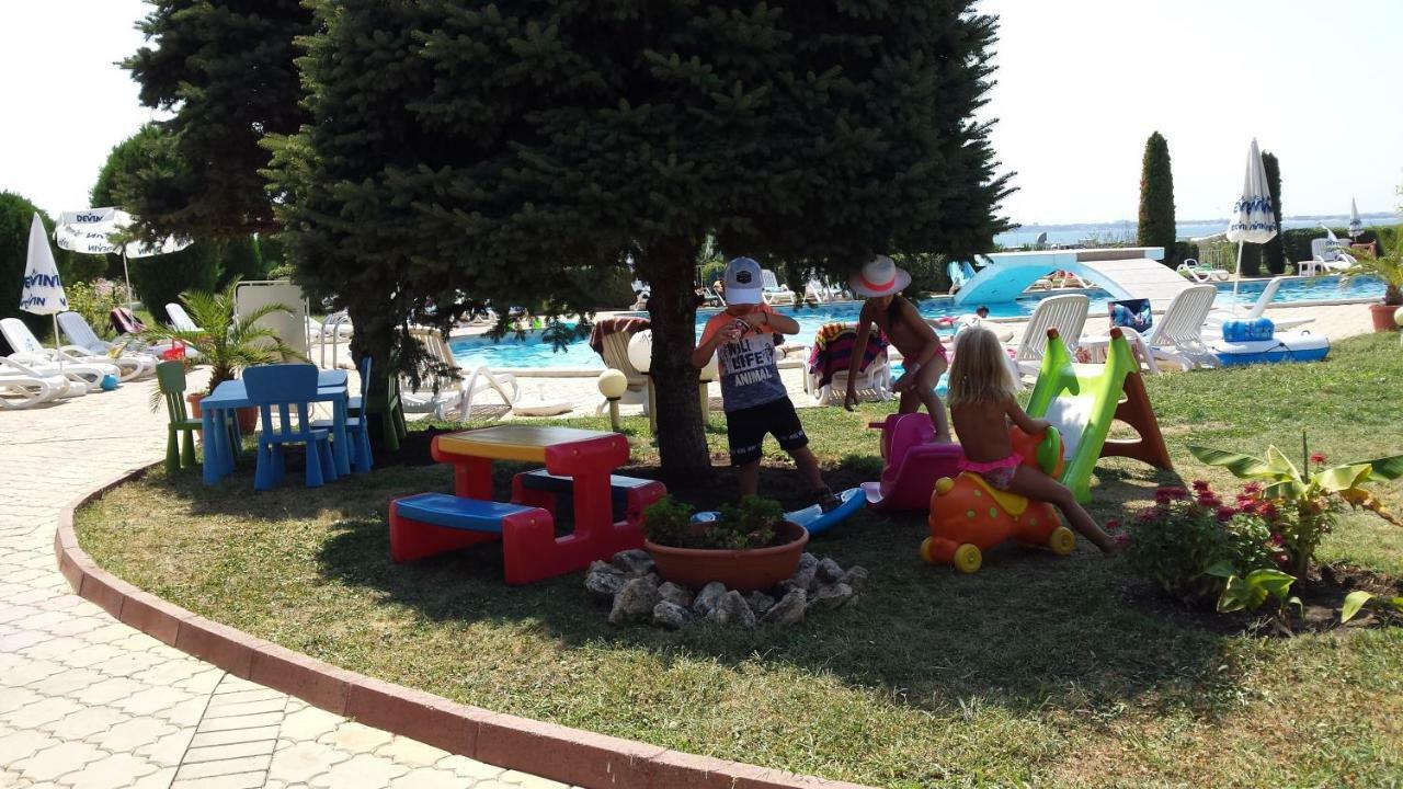Riviera Complex 6 Hotel Sveti Vlas Exterior photo